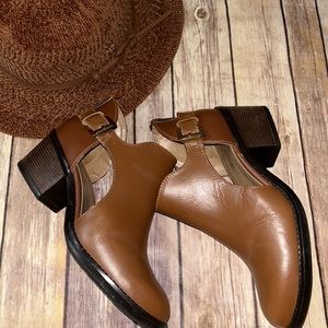 Andrea Tan-Like Zippered Booties, Size 8